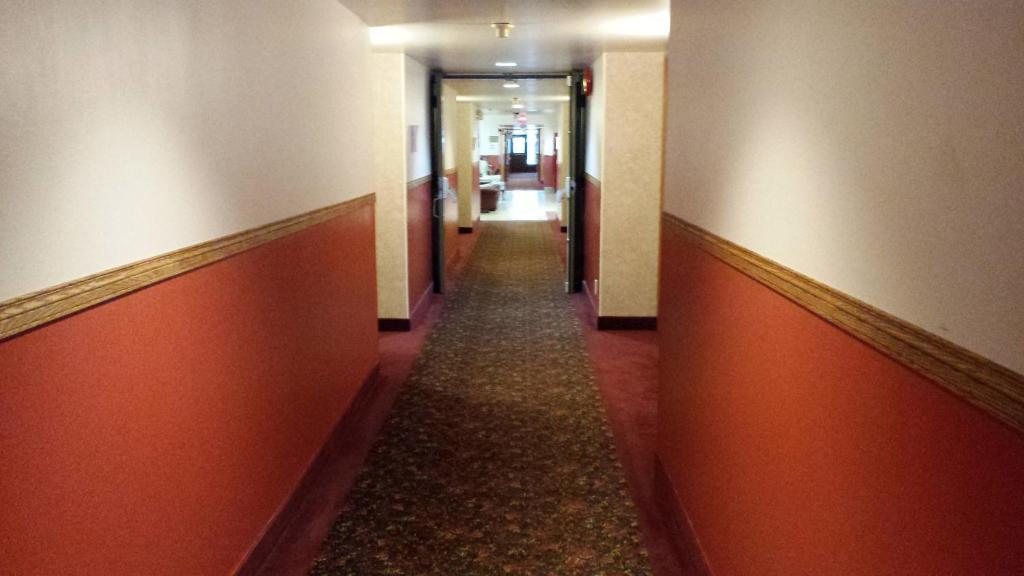 Redwood Motor Inn Brandon Eksteriør billede