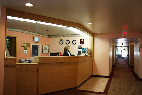 Redwood Motor Inn Brandon Eksteriør billede