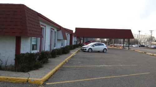 Redwood Motor Inn Brandon Eksteriør billede